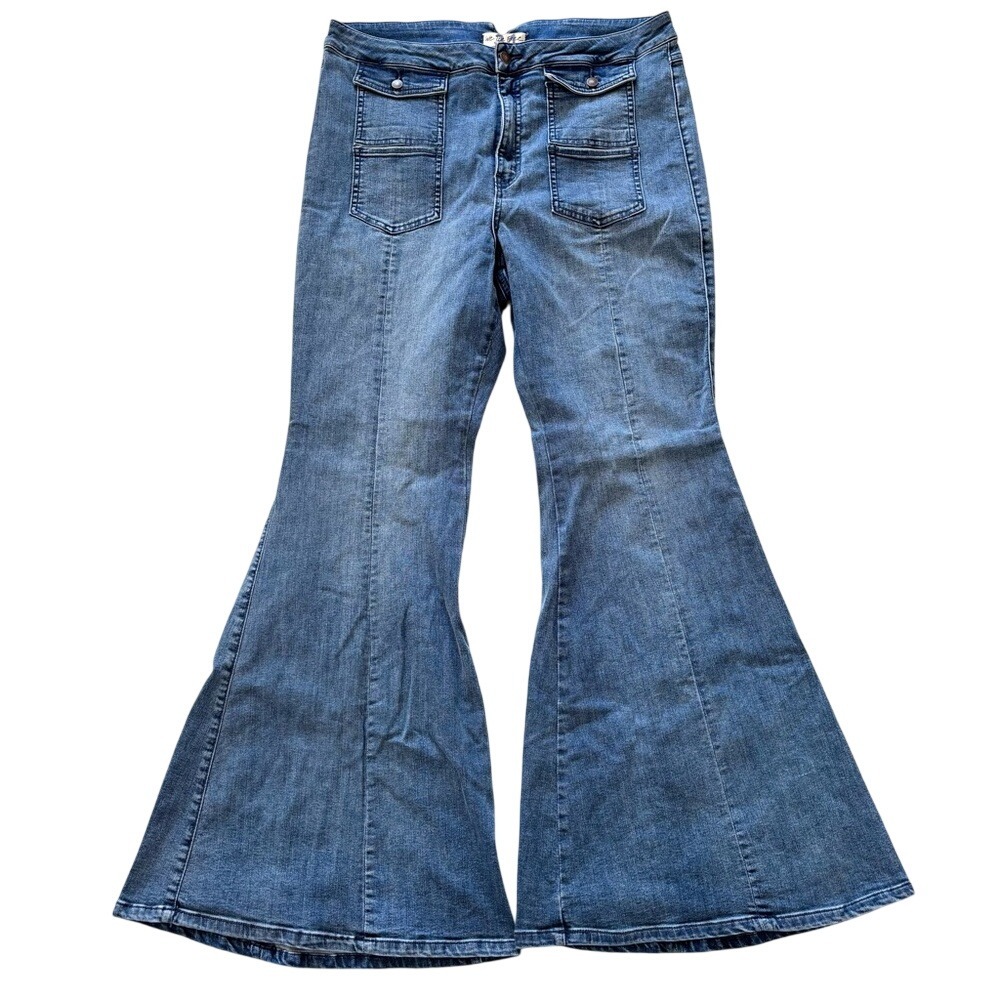 Free People Vintage Wash Denim Wide Leg Flare Jeans - Blue